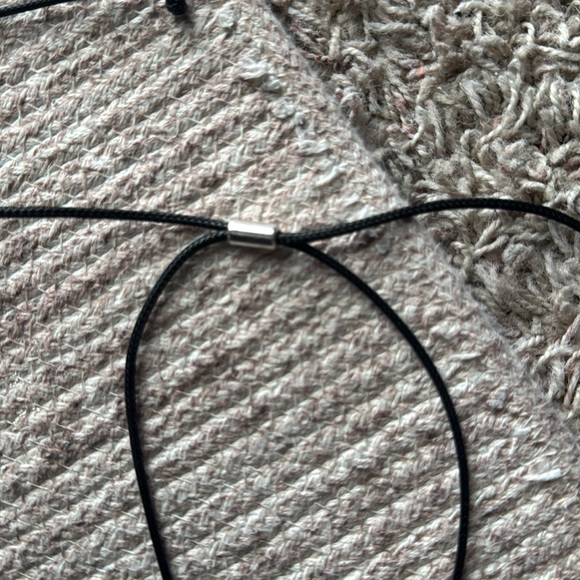 Free people necklace - Picture 3 of 3